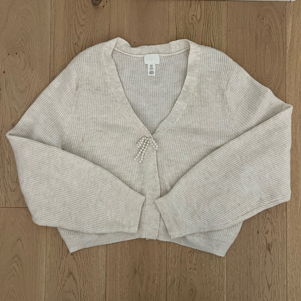 HM XL Cream Cropped Knit Cardigan/Sweater
